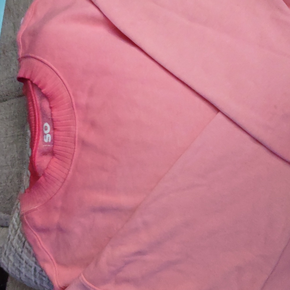 Tunic sweater with ombre style coloring